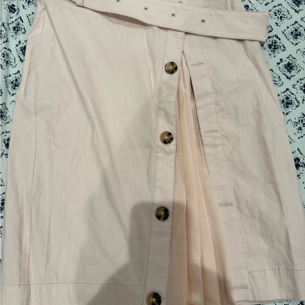 Casual skirt with belt